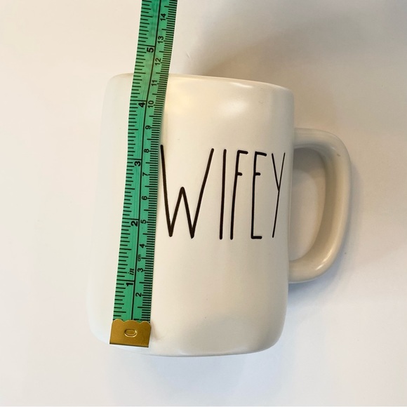 Rae Dunn NWOT Wifey Large Ceramic Stoneware Mug - Picture 6 of 6